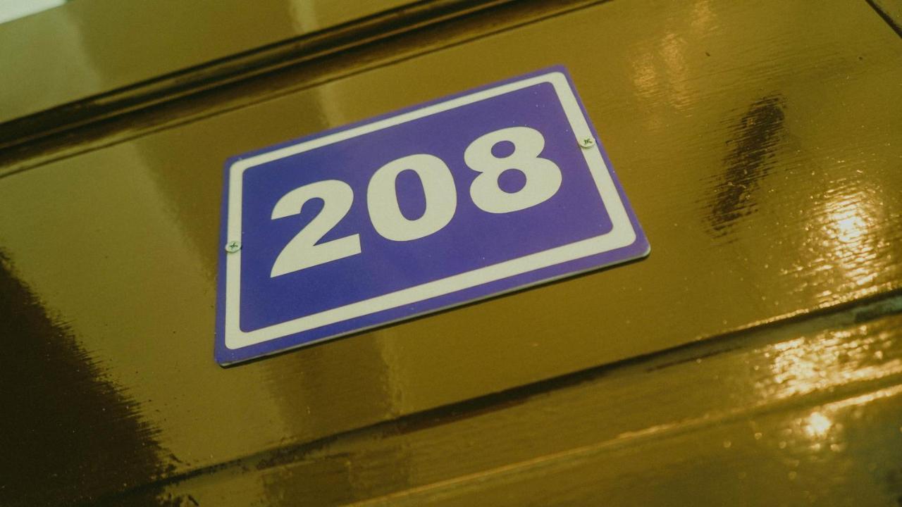 2428 Suites Urdaneta المظهر الخارجي الصورة