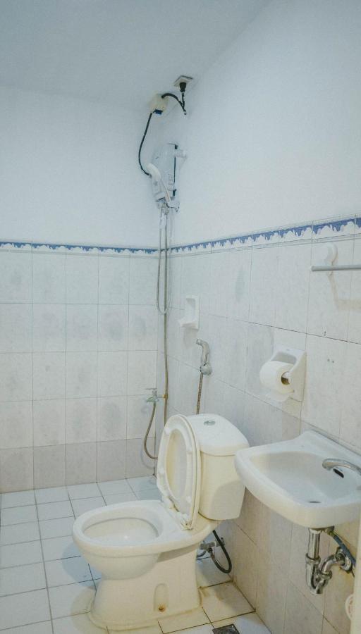 2428 Suites Urdaneta المظهر الخارجي الصورة